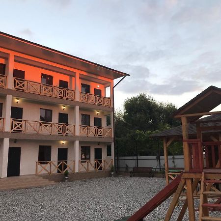 פיזונדה Guest House Dana מראה חיצוני תמונה